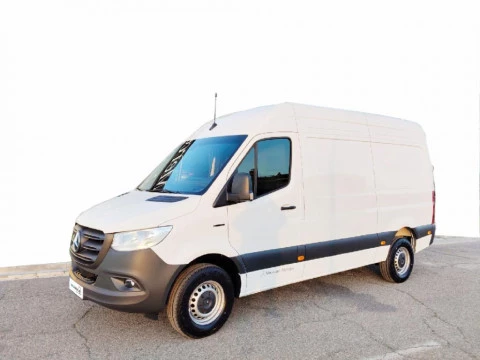 Mercedes-Benz SPRINTER ESPRINTER 320 FURGON PRO MEDIO