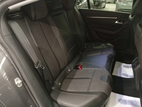 Peugeot 508 Hybrid 5P Allure HYBRID 225 e-EAT8