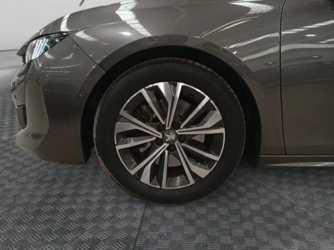Peugeot 508 Hybrid 5P Allure HYBRID 225 e-EAT8