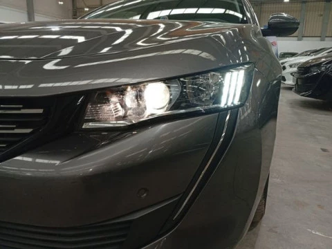 Peugeot 508 Hybrid 5P Allure HYBRID 225 e-EAT8