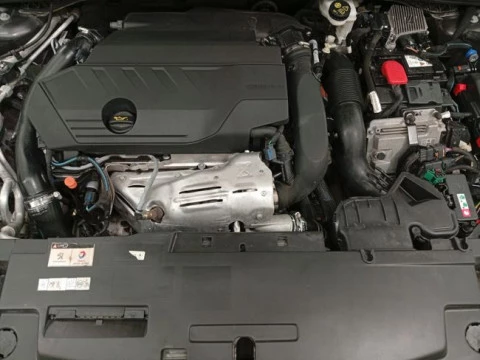 Peugeot 508 Hybrid 5P Allure HYBRID 225 e-EAT8