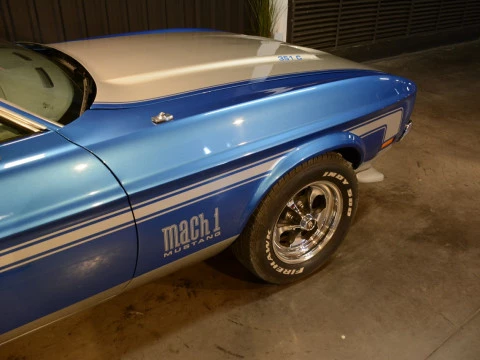 Ford Mustang Match 1