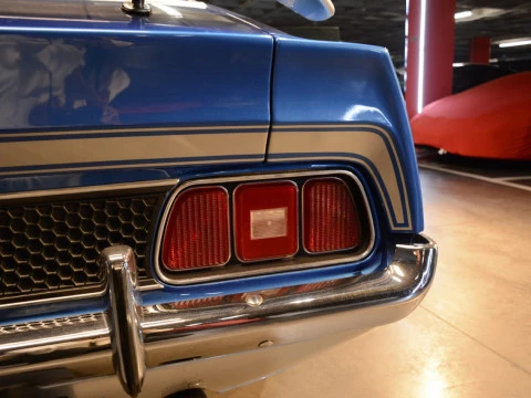 Ford Mustang Match 1