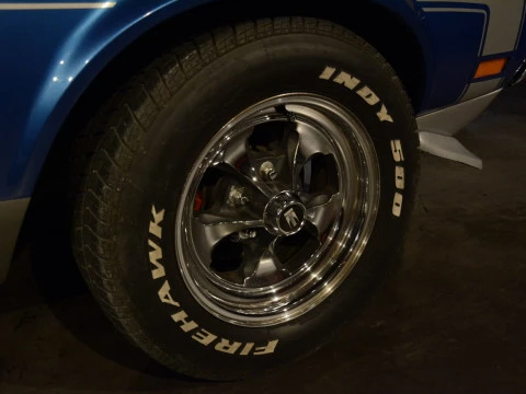 Ford Mustang Match 1