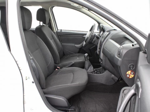 Dacia Duster 1.6 16V 115 2WD E6 115 5P