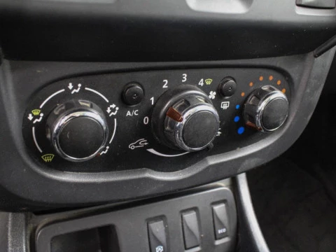 Dacia Duster 1.6 16V 115 2WD E6 115 5P