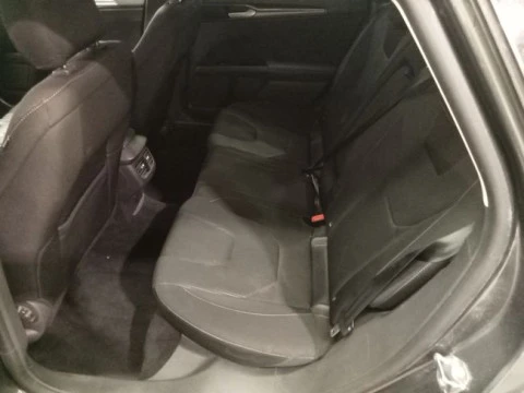 Ford Mondeo 2.0 TDCi 110kW Titanium PowShift SB