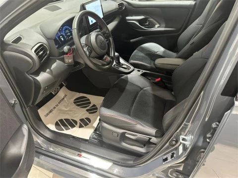 Toyota Yaris 130H 1.5 GR Sport