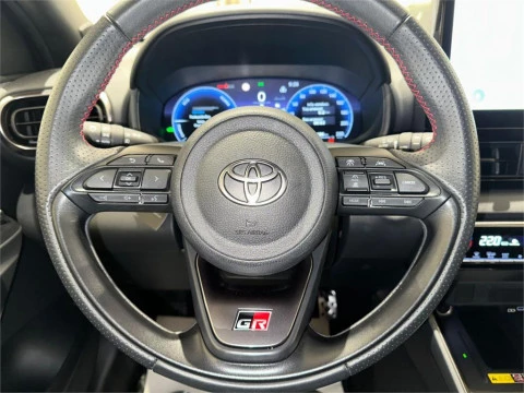 Toyota Yaris 130H 1.5 GR Sport