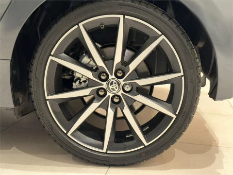 Toyota Yaris 130H 1.5 GR Sport