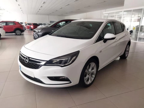 Opel Astra 5P DYNAMIC 1.6 D 110CV Opel Astra 5P DYNAMIC 1.6 D 110CV