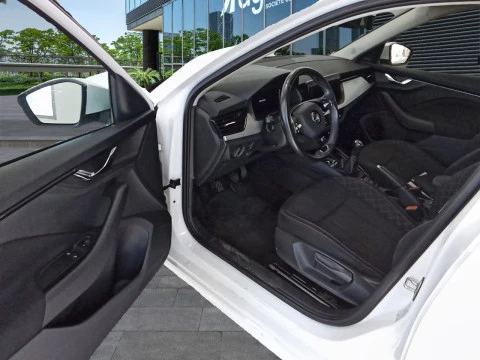 Skoda Kamiq 1.0 TSI 70kW (95CV) Emotion