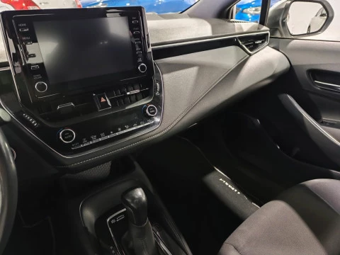 Toyota Corolla 1.8 125H ACTIVE TECH E-CVT