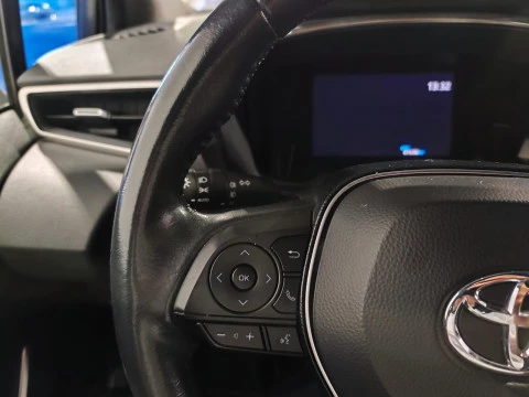 Toyota Corolla 1.8 125H ACTIVE TECH E-CVT