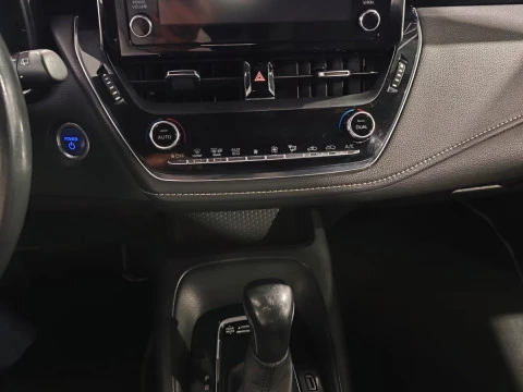 Toyota Corolla 1.8 125H ACTIVE TECH E-CVT