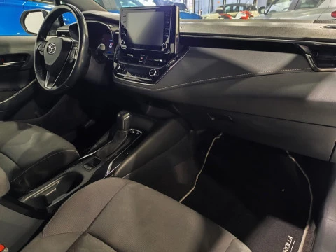 Toyota Corolla 1.8 125H ACTIVE TECH E-CVT