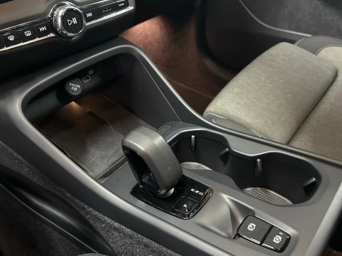 Volvo XC40 XC40 Core, B3 Mild Hybrid, Gasolina