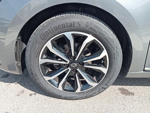 Renault Clio techno Eco-G 100cv (74kW)