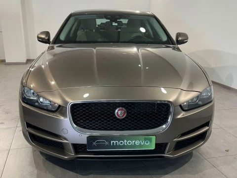 Jaguar XE 2.0 AJ200D Diesel Auto RWD XE Pure