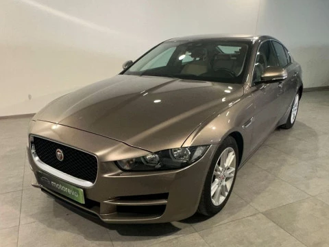 Jaguar XE 2.0 AJ200D Diesel Auto RWD XE Pure