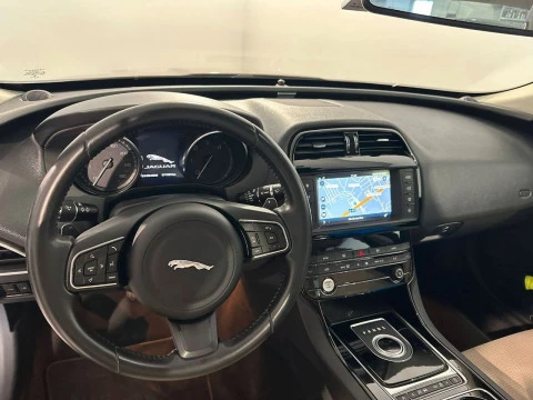 Jaguar XE 2.0 AJ200D Diesel Auto RWD XE Pure