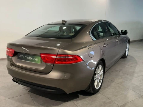 Jaguar XE 2.0 AJ200D Diesel Auto RWD XE Pure