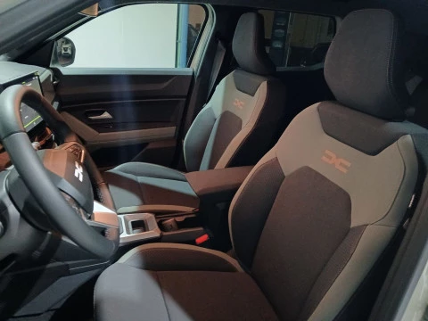 Dacia Duster NUEVO DUSTER Extreme TCe 96kw 48v (130CV) 4x2