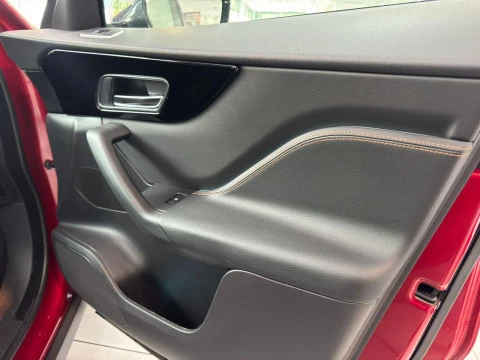 Jaguar F-Pace 2.0I4D PRESTIGE AUT. AWD 180