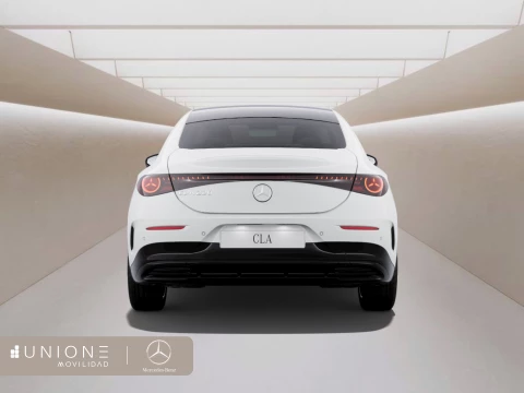 Mercedes-Benz Clase CLA  220 con tecnología híbrida