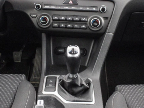 Kia Sportage 1.6 GDI CONCEPT 2WD 132 5P