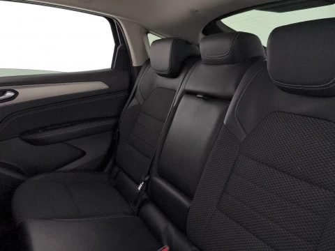 Renault Arkana 1.6 E-TECH HEV TECHNO 107KW 5P