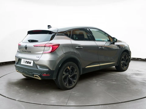 Renault Captur 1.6 E-TECH 117KW ENGINEERED PLUG IN 5P