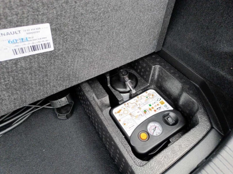 Renault Captur 1.6 E-TECH 117KW ENGINEERED PLUG IN 5P