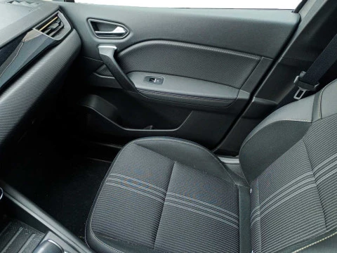 Renault Captur 1.6 E-TECH 117KW ENGINEERED PLUG IN 5P