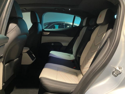 Maserati Grecale Trofeo V6 530CV AWD