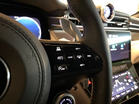 Maserati Grecale Trofeo V6 530CV AWD