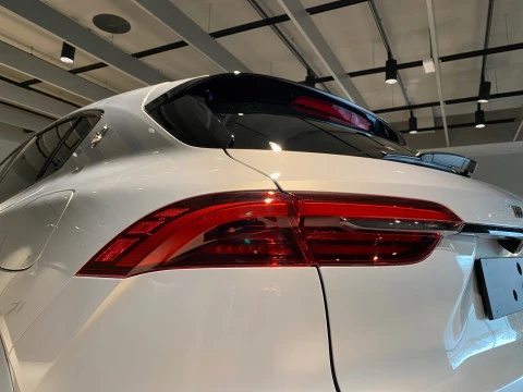 Maserati Grecale Trofeo V6 530CV AWD