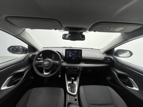 Toyota Yaris 1.5 120H Business Plus
