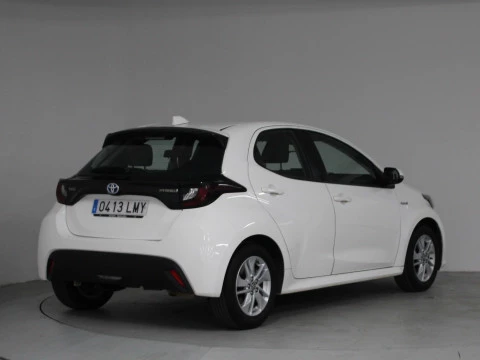 Toyota Yaris 1.5 120H Business Plus