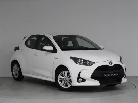 Toyota Yaris 1.5 120H Business Plus