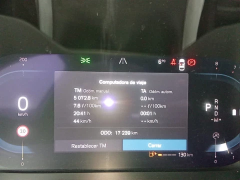 Volvo XC40 2.0 B4 G AWD Plus Bright Auto