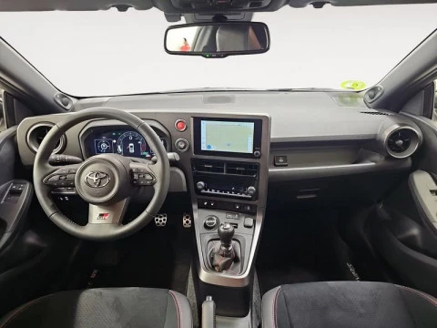 Toyota GR Yaris 1.6T 276 MANUAL RZ