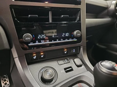 Toyota GR Yaris 1.6T 276 MANUAL RZ