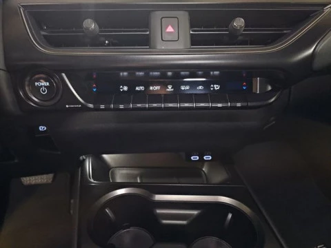 Lexus UX 2.0 300h UX Plus