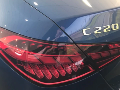 Mercedes-Benz Clase C  220 d Berlina