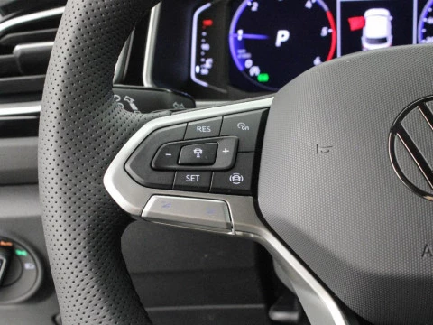 Volkswagen T-Roc 2.0 TDI DSG R-LINE 150CV 5P