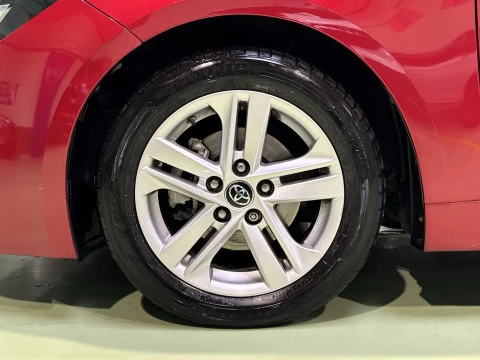 Toyota Corolla 1.8 125 Hibrido Active Tech E-CVT 90 kW (122 CV)