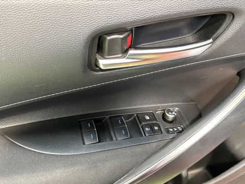 Toyota Corolla 1.8 125 Hibrido Active Tech E-CVT 90 kW (122 CV)