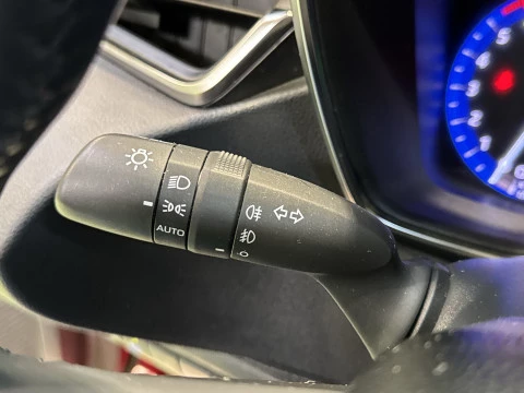 Toyota Corolla 1.8 125 Hibrido Active Tech E-CVT 90 kW (122 CV)