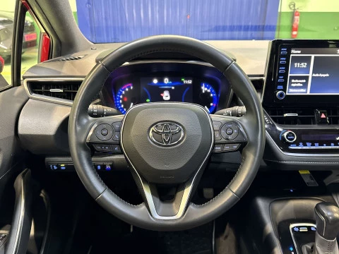 Toyota Corolla 1.8 125 Hibrido Active Tech E-CVT 90 kW (122 CV)